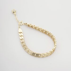 Serpentine bracelet