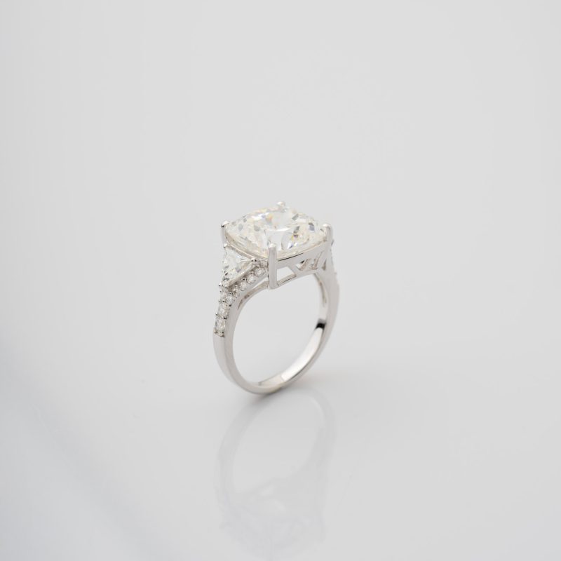 Regina Ring