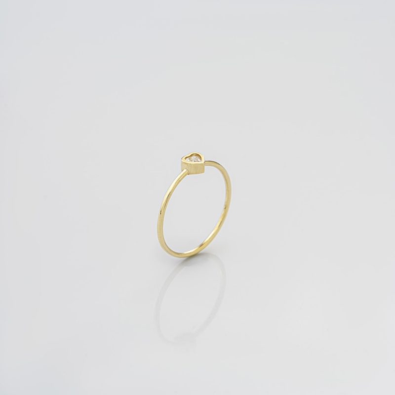 Luvia Ring