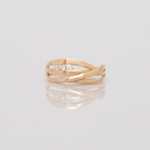 Twisté Ring